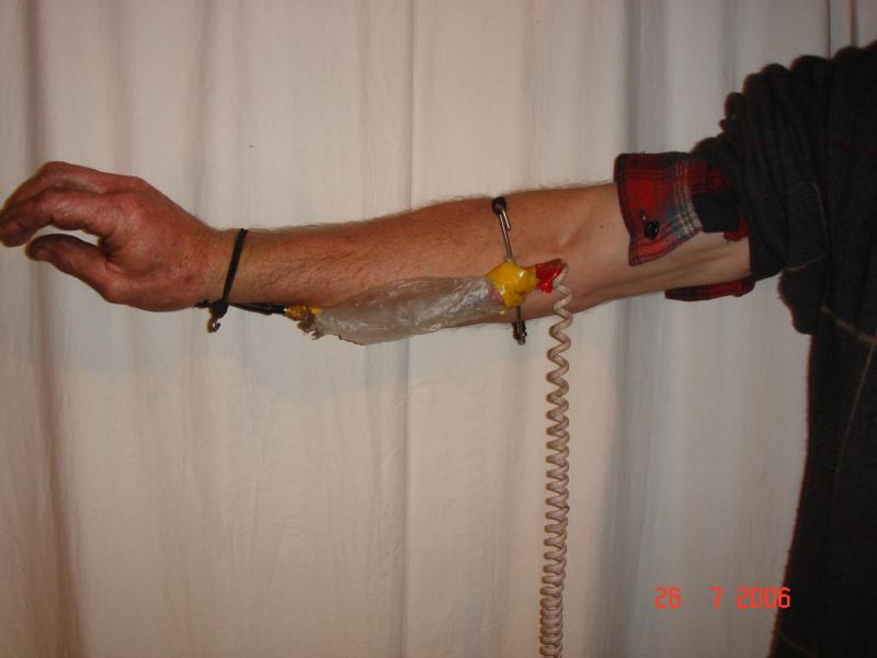 Wrist steering servo\