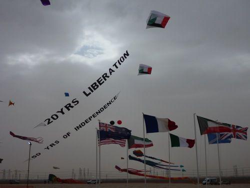 29.2  22 sq.m Pilots lifting Airbanners in Kuwait '11