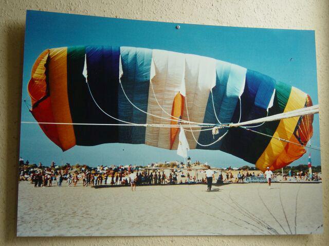 45.1 Dutch big kite, photo of photo
