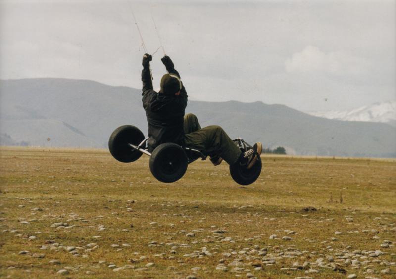 Buggy Jumping, Kane Hartill, flat paddock