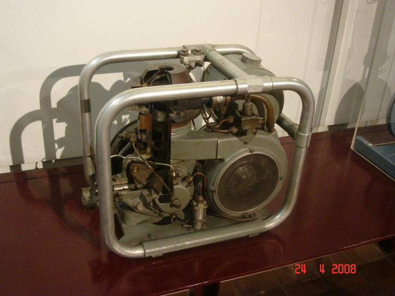 Philips 102C Stirling genset cutaway