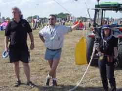 <p>Michael, Verena Fischbach and tractor, Lemwerder '03</p>