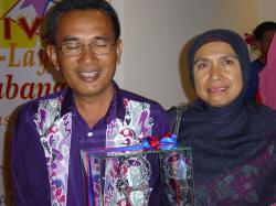 <p>Abdul and Siti Hamil Pasir Gudang 04</p>