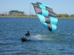 <p>Kite-on-a-stick monohull, Pete Lynn Feb 1 '10</p>